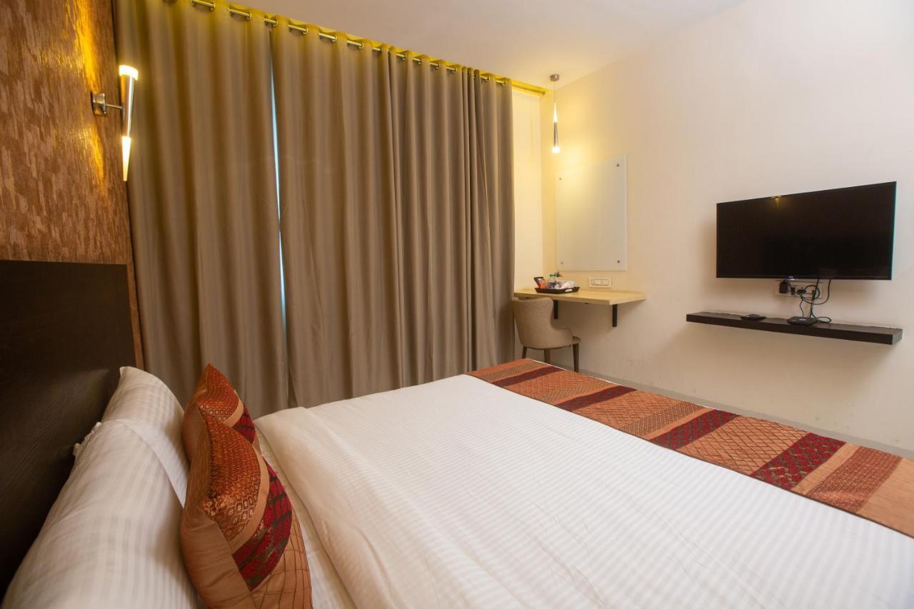Hotel Singh'S By Wb Inn, Vashi, Nová Bombaj Exteriér fotografie
