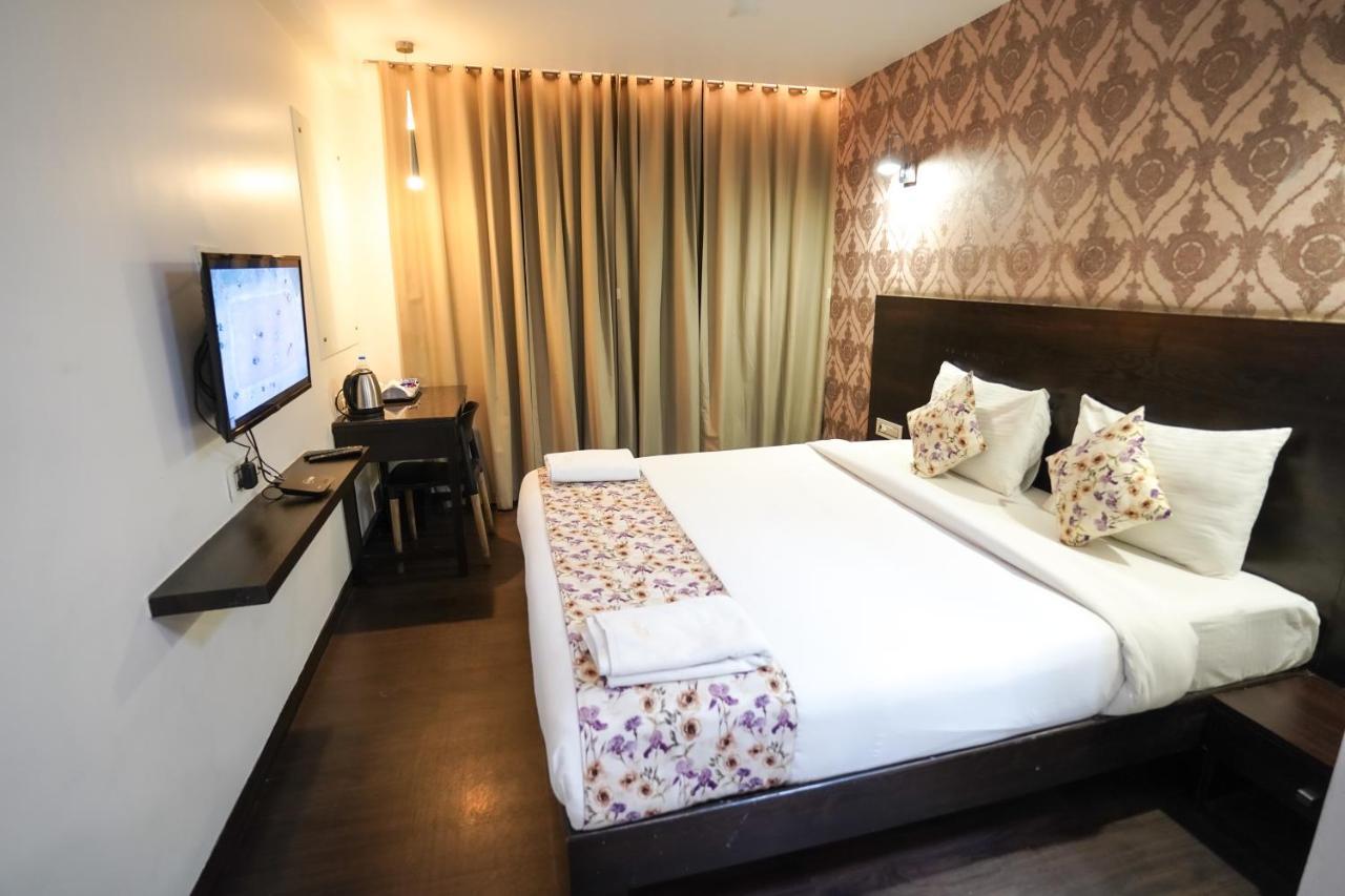 Hotel Singh'S By Wb Inn, Vashi, Nová Bombaj Exteriér fotografie